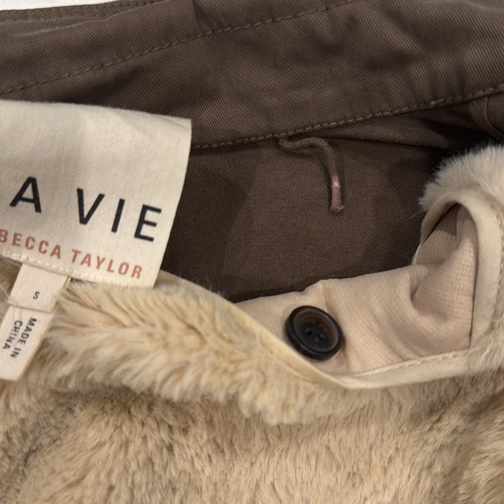 La Vie Women's Brown Sherpa-Lined Utility Jacket - Picture 6 of 9